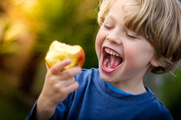 30 second snack ideas for kids who can't wait for dinner
