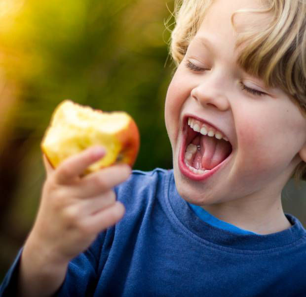 30 second snack ideas for kids who can't wait for dinner