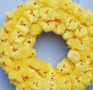How to make an Easter chick wreath